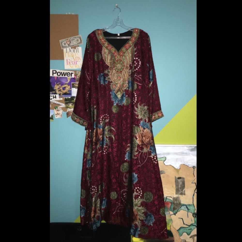 Raspberry Colored Abaya - image 1